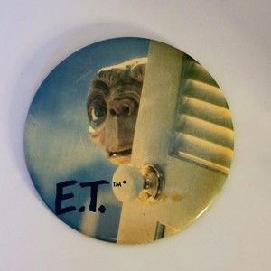 Vintage E.T. The Extra Terrestrial Large Button Easel Stand 1982. Rare